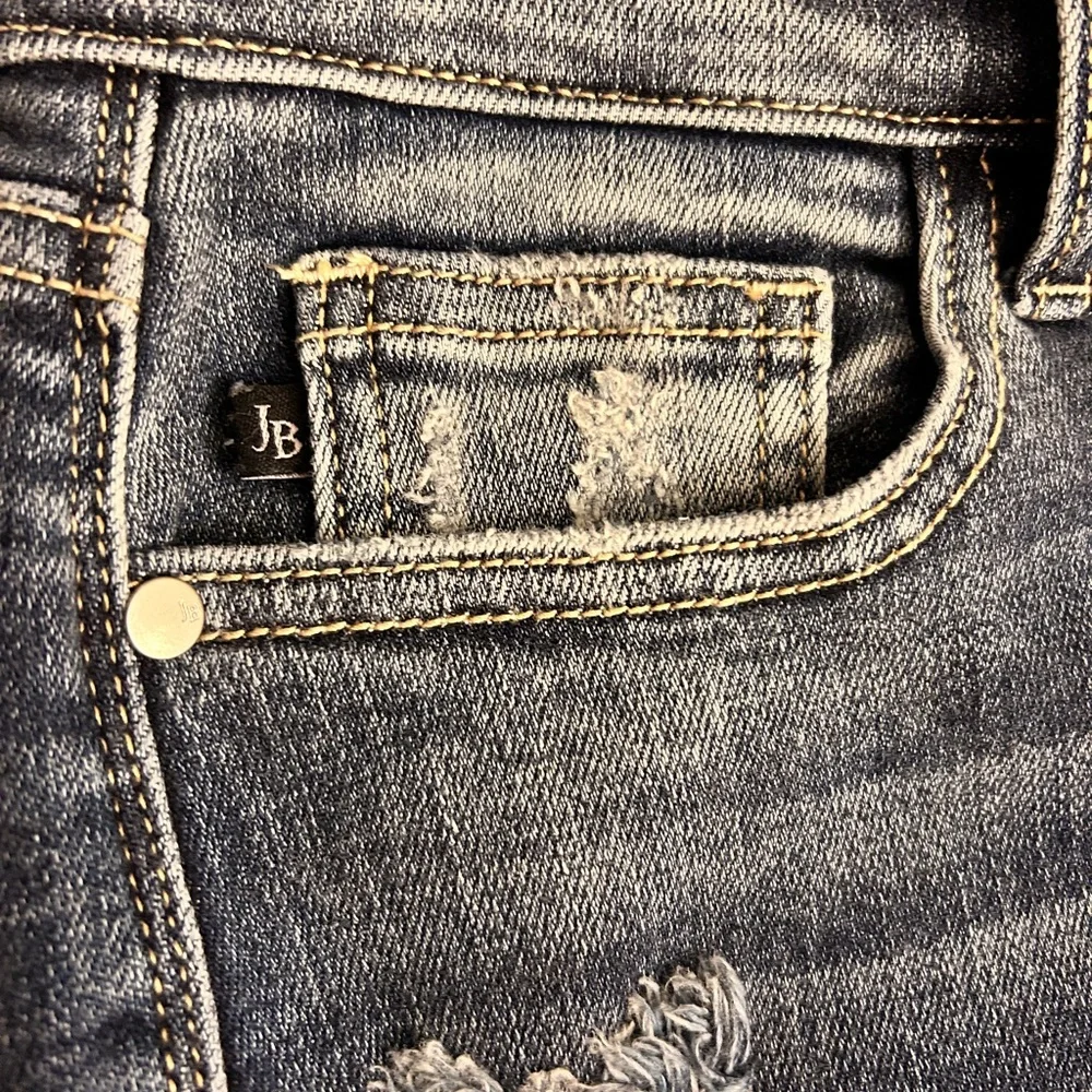 Size 5/27 Judy Blue Boyfriend Fit Distressed Jeans – Dark Wash - Picture 6 of 10